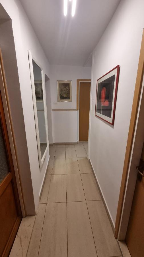 Apartment Vestibul Inn スプリト エクステリア 写真