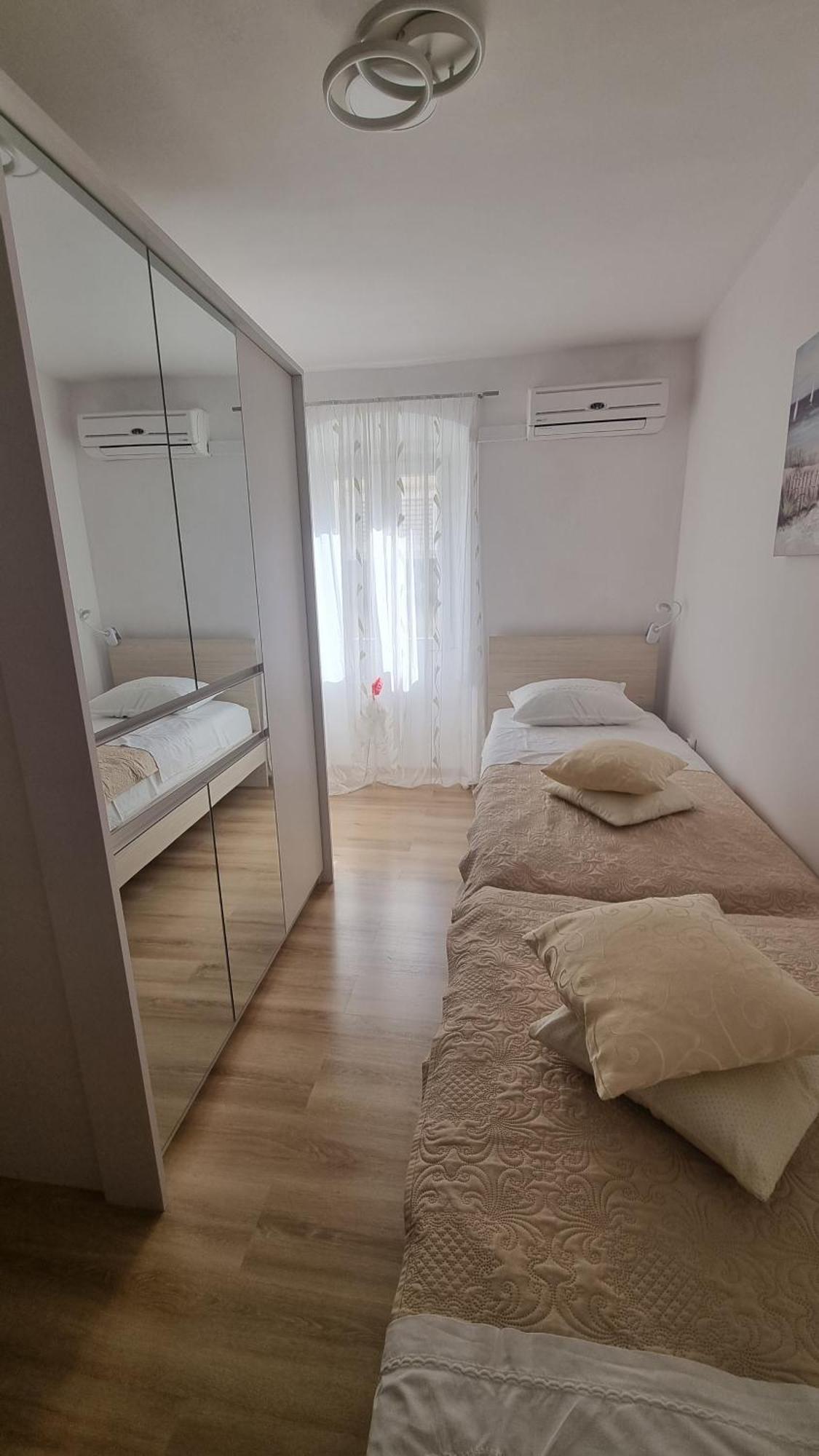Apartment Vestibul Inn スプリト エクステリア 写真